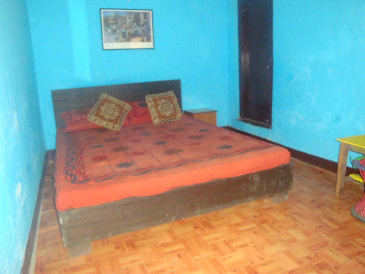 Hostel The Nepali Hive Kathmandu Exterior foto