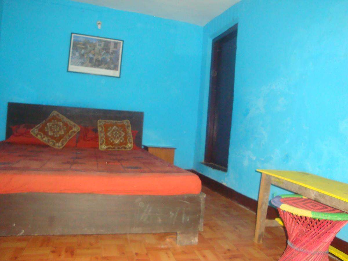 Hostel The Nepali Hive Kathmandu Exterior foto