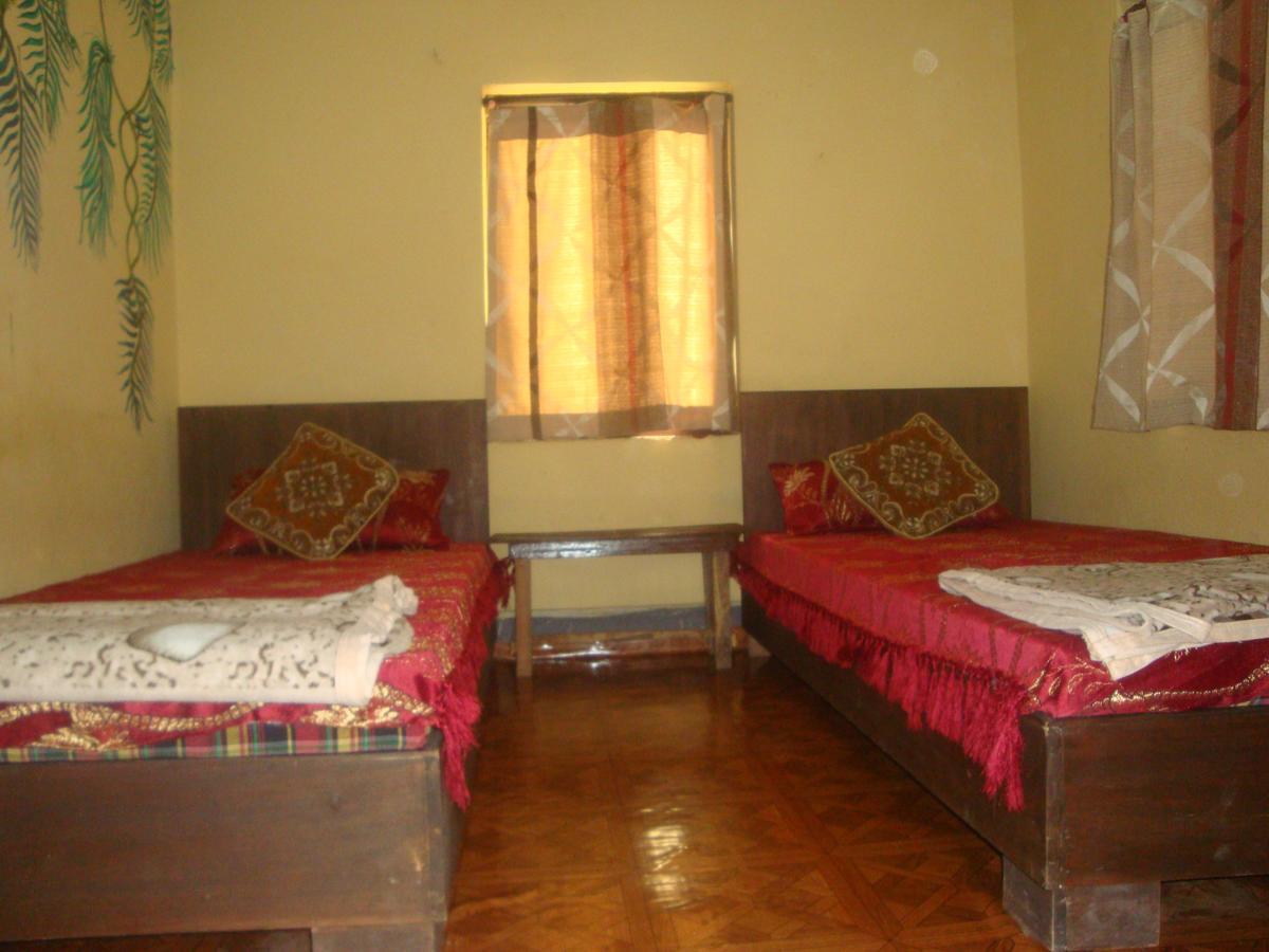 Hostel The Nepali Hive Kathmandu Exterior foto